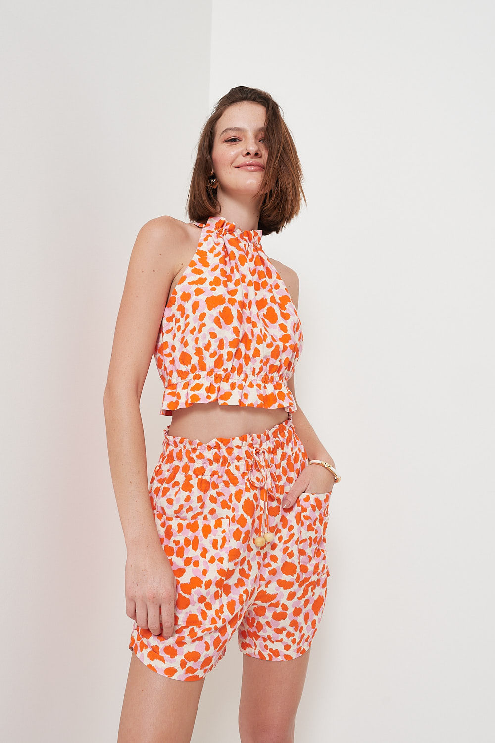 52.60.3003EST SHORTS CLOCHARD ESTAMPA ONÇA TROPICAL