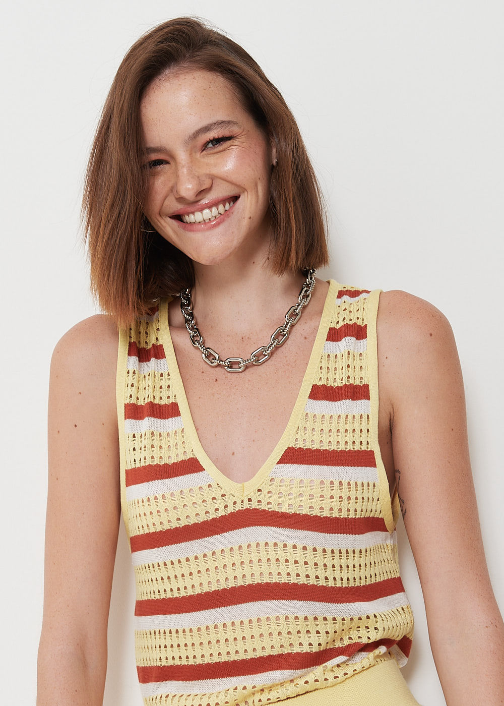 48.40.3003MNG REGATA DECOTE V TRICOT VAZADO