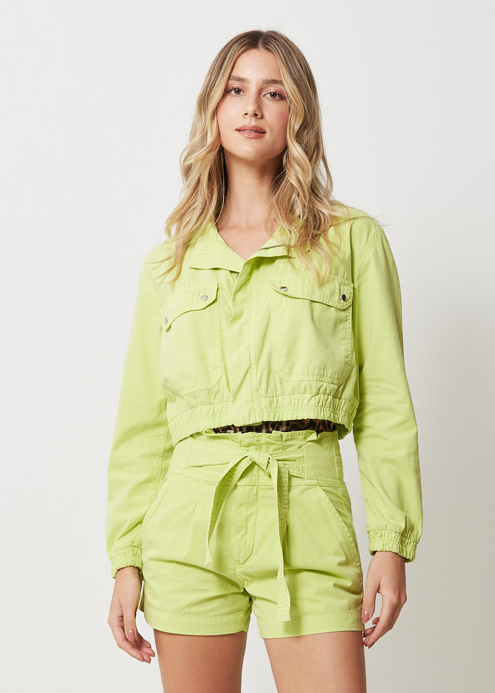 14.10.3003LEM SHORTS RETO SARJA CÓS LARGO - COLEÇÃO MÔNICA SALGADO