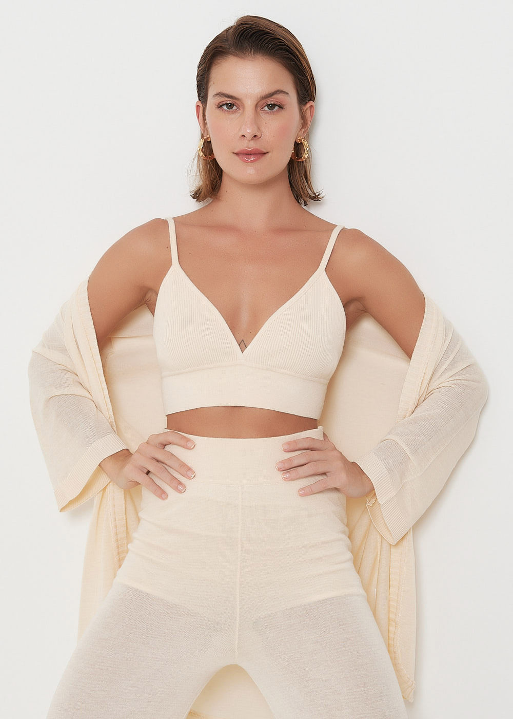 49.60.3003OFW TOP DECOTE V TRICOT