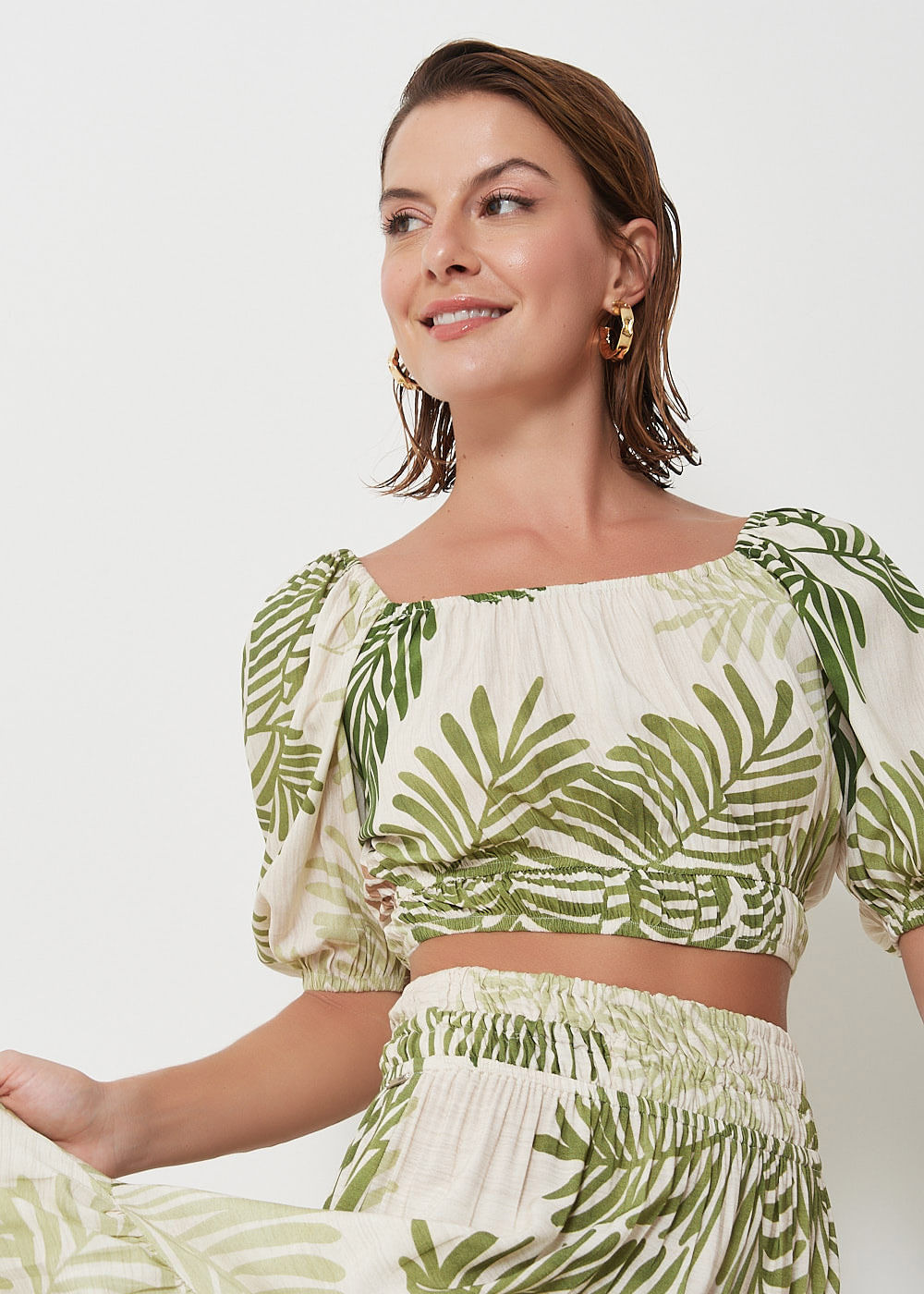 59.60.3020EST BLUSA CROPPED MANGA CURTA ESTAMPA PALMEIRA