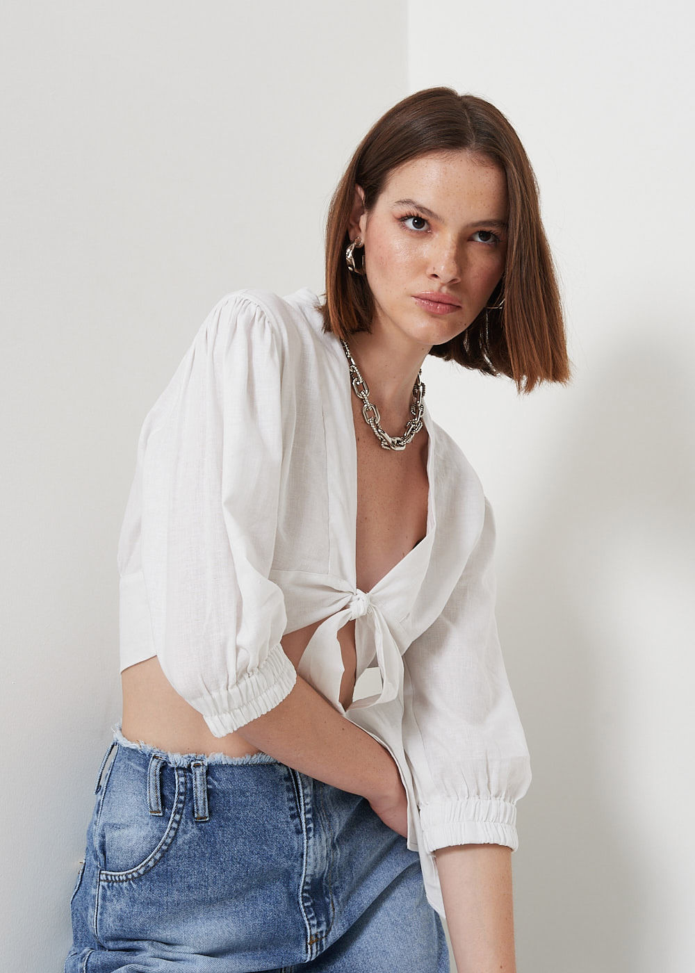 59.60.3049BCO BLUSA CROPPED AMARRAÇÃO LINHO