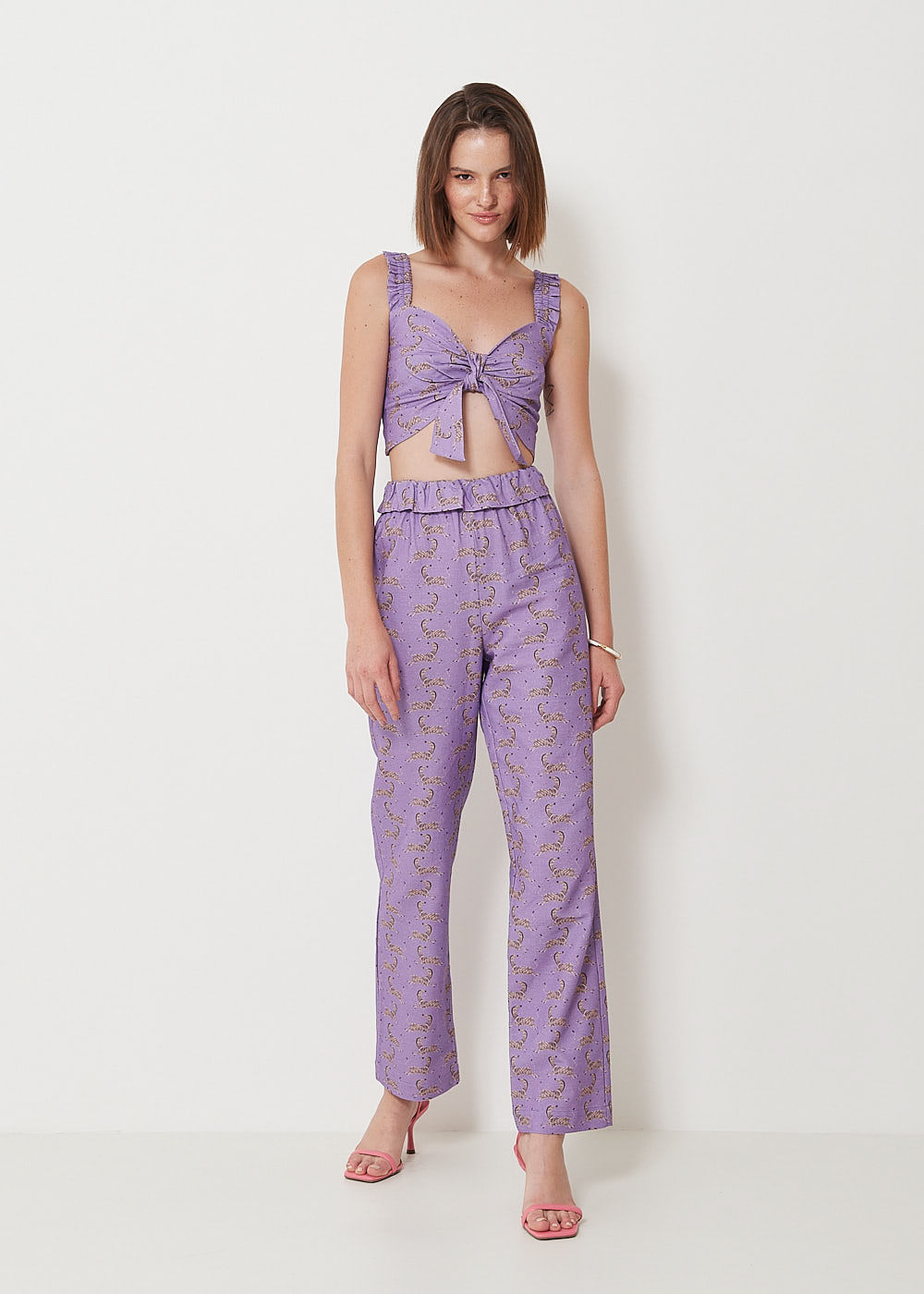 52.21.3002EST CALÇA RETA CÓS BABADO ESTAMPA ZEBRA PRINT