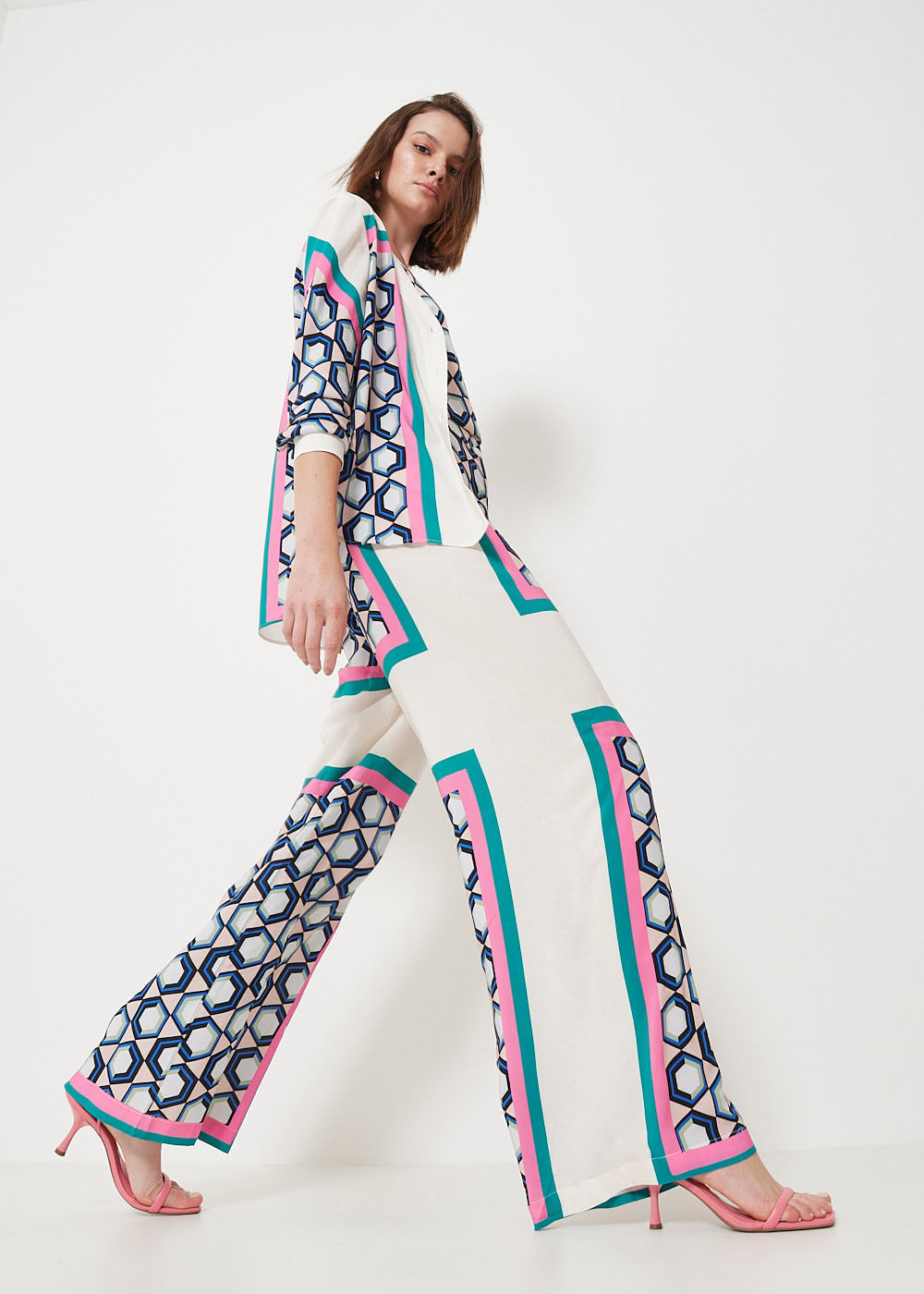 52.23.3003EST CALÇA PANTALONA ESTAMPA LENÇO GEOMÉTRICO