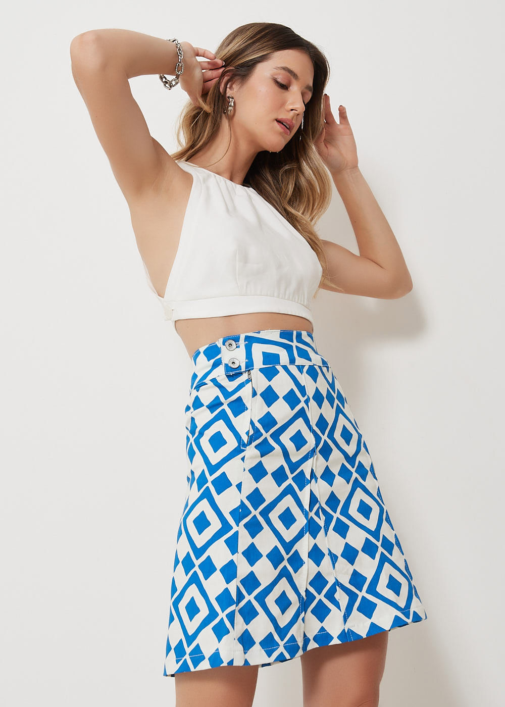 54.20.3014EST SAIA CURTA EVASÊ ESTAMPA AZULEJO