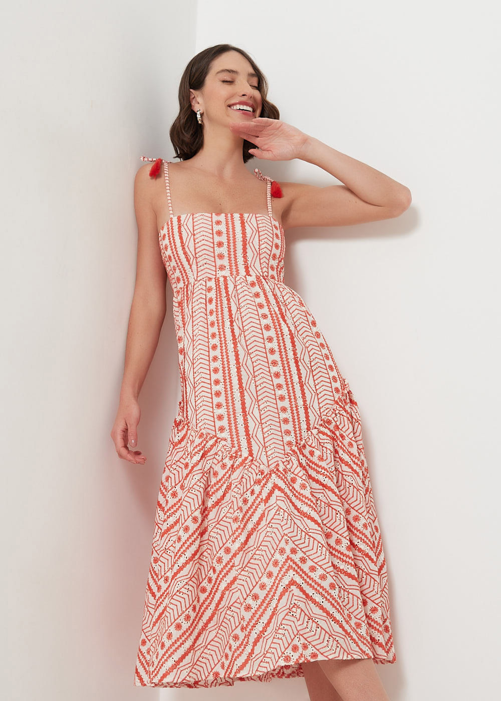 53.00.3002TMT VESTIDO MIDI REGATA BORDADO