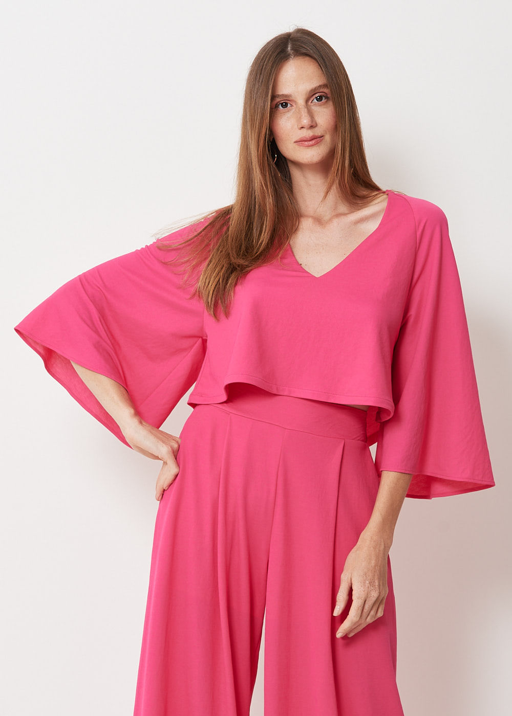 59.60.3067CLE BLUSA CROPPED DECOTE V ASSIMÉTRICO