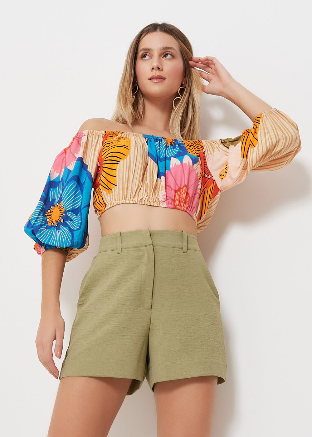 59.60.3075EST BLUSA CROPPED OMBRO A OMBRO ESTAMPA COLORFUL FLOWERS
