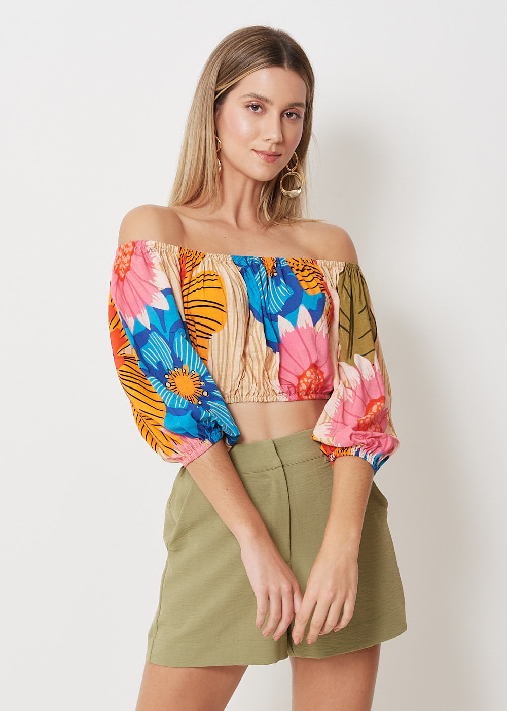 59.60.3075EST BLUSA CROPPED OMBRO A OMBRO ESTAMPA COLORFUL FLOWERS