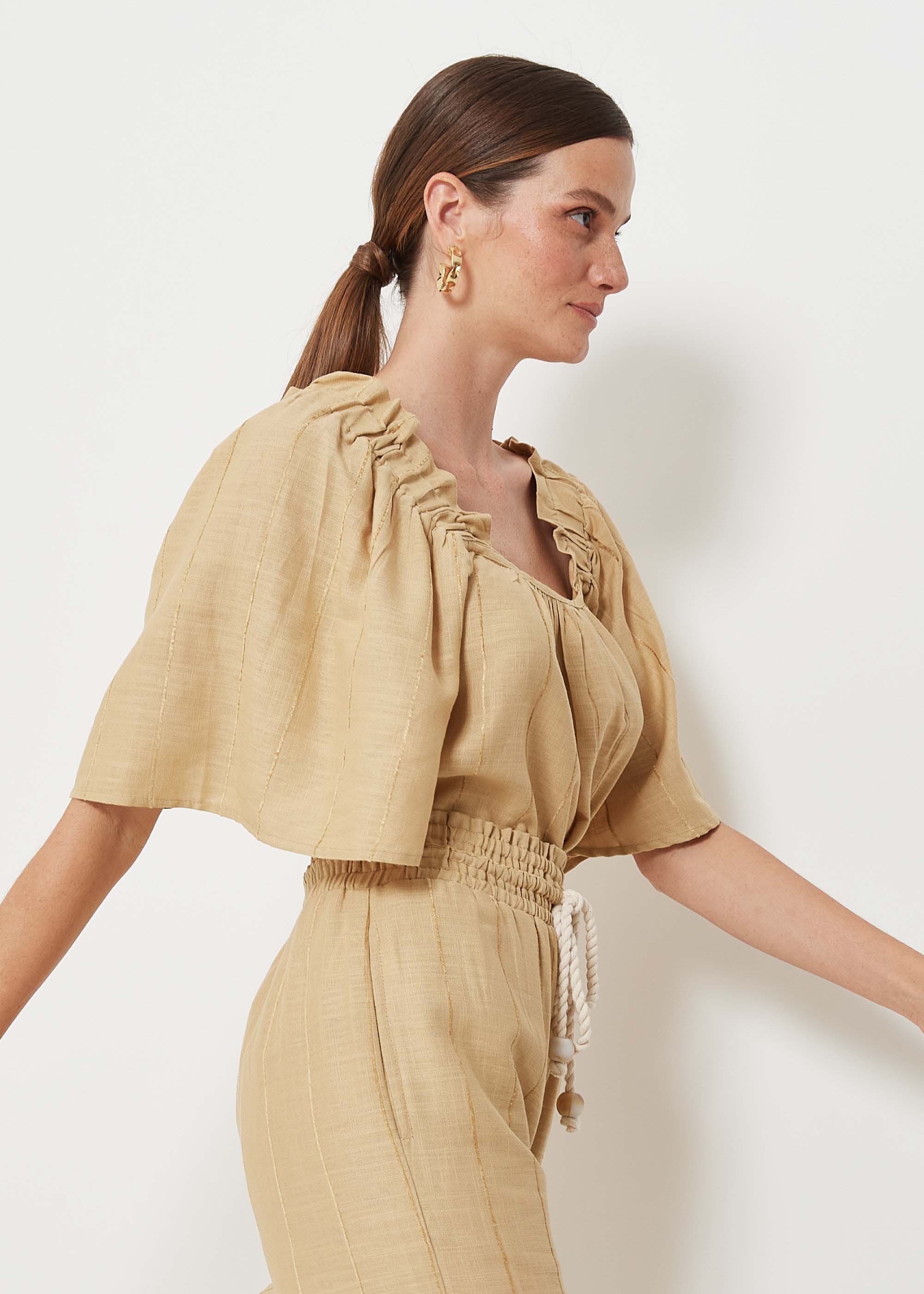 57.40.3006PLH BLUSA MANGA CURTA OMBROS ELÁSTICO