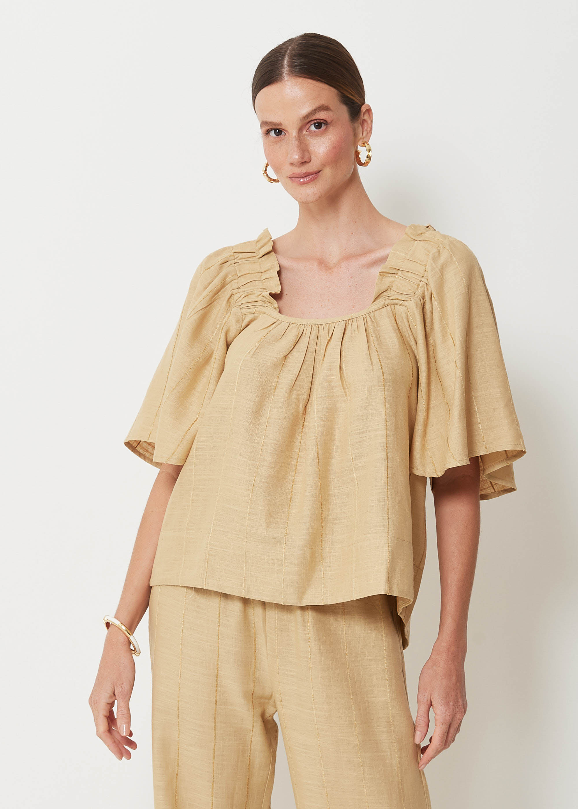 57.40.3006PLH BLUSA MANGA CURTA OMBROS ELÁSTICO