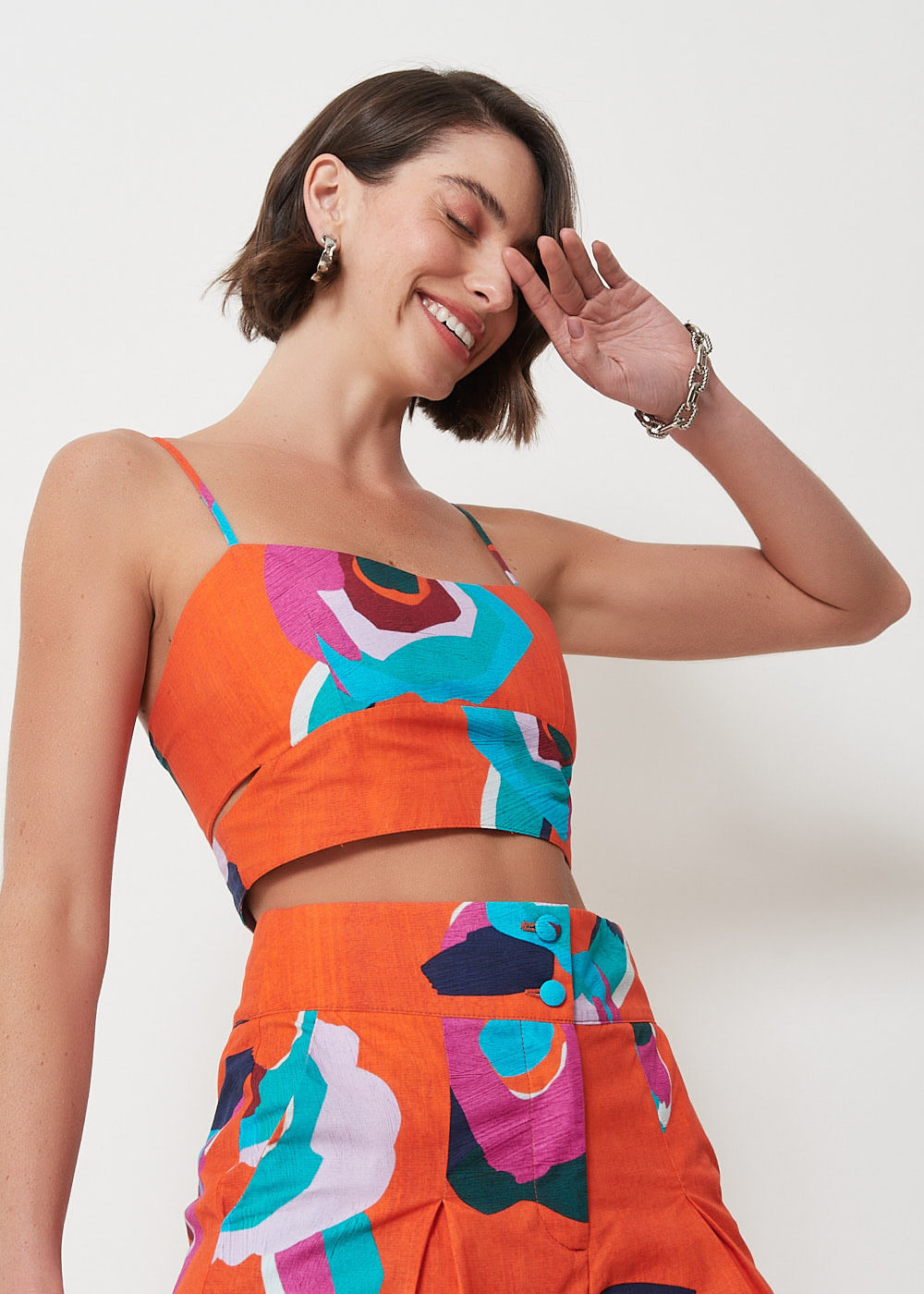 59.60.3081EST TOP CROPPED ALCINHA ESTAMPA ROSES