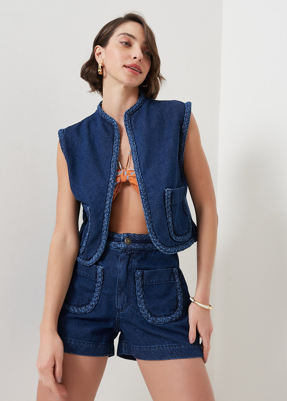 18.50.3001AMA COLETE JEANS DETALHE TRANÇA