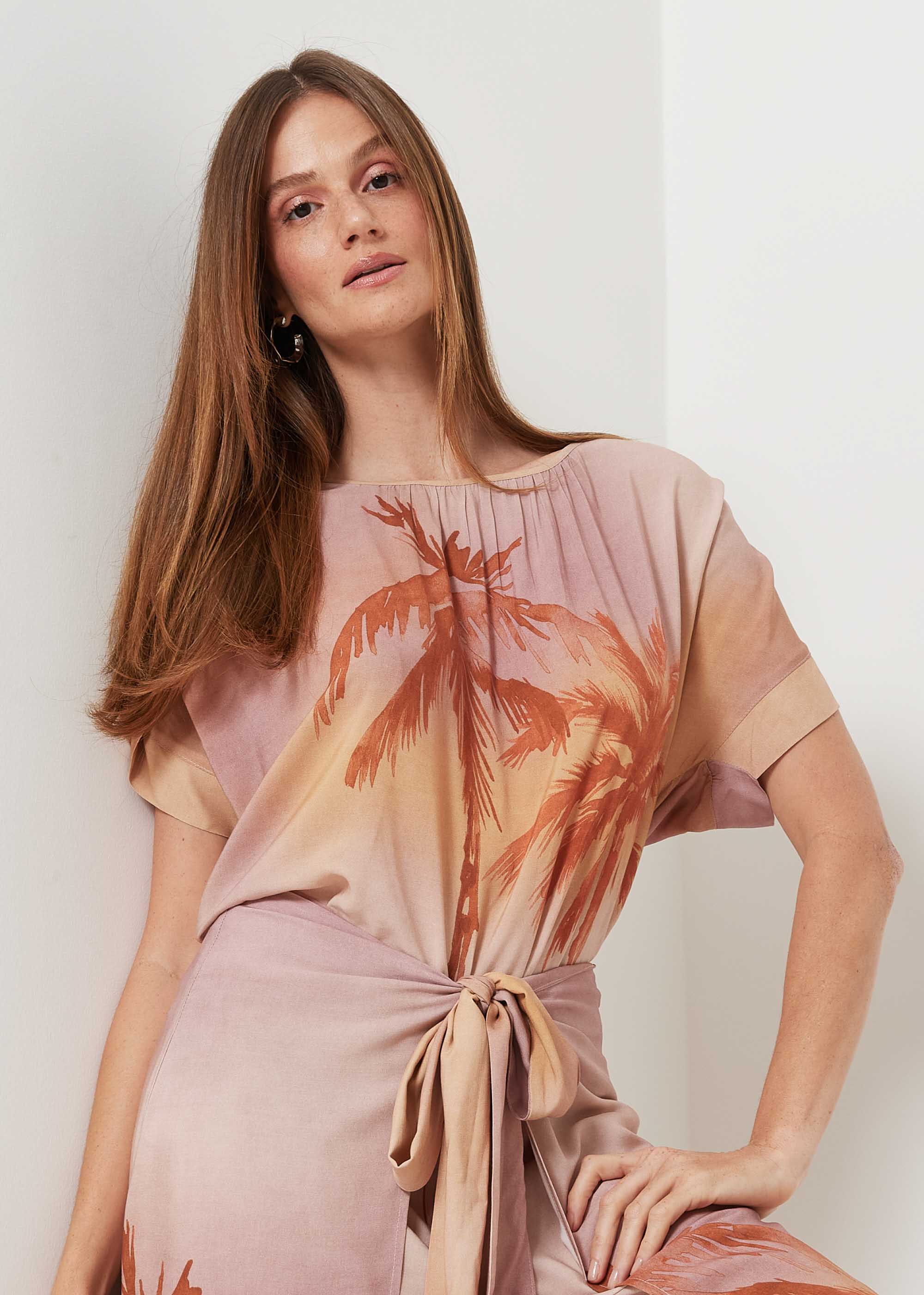 57.20.3013EST BLUSA MANGA CURTA ESTAMPA LAGUNA