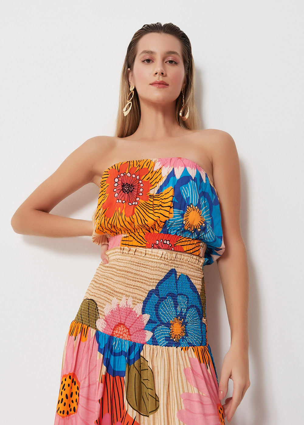 59.60.3064EST BLUSA CROPPED SEM ALÇAS ESTAMPA COLORFUL FLOWERS