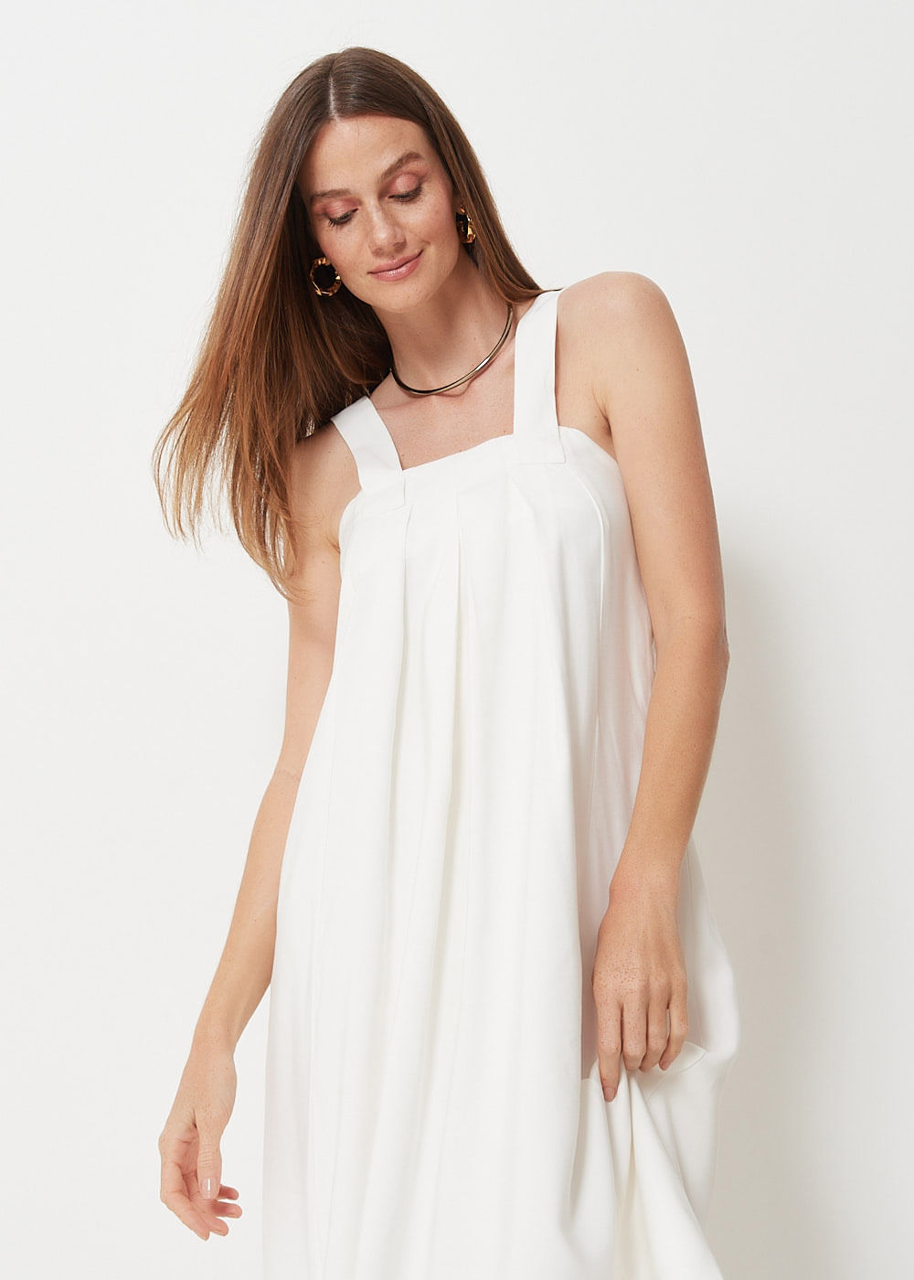 23.10.3001OFW VESTIDO CURTO REGATA PREGAS FRONTAIS