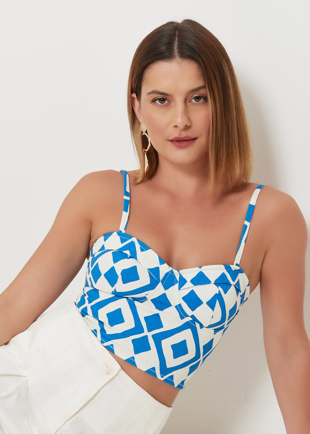 59.60.3087EST TOP CROPPED CORSELET ESTAMPA AZULEJO