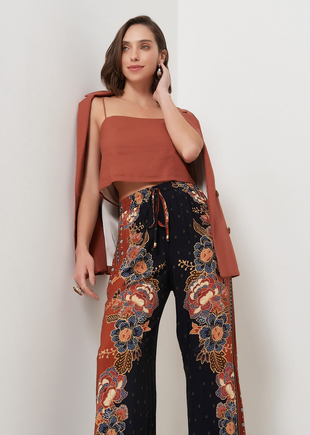52.23.3118EST CALÇA PANTALONA ESTAMPA BOHO FLOWERS