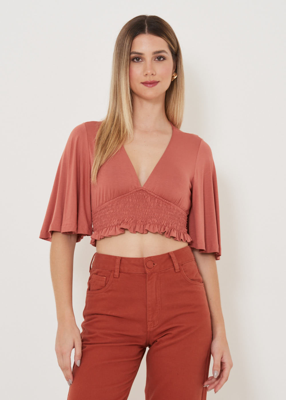 67.40.3105TAM BLUSA MALHA DECOTE V COM LASTEX