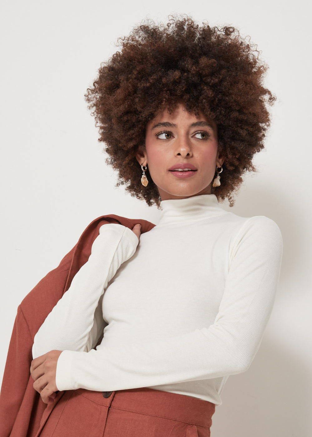 66.10.3101OFW BLUSA MANGA LONGA BÁSICA MALHA CANELADA