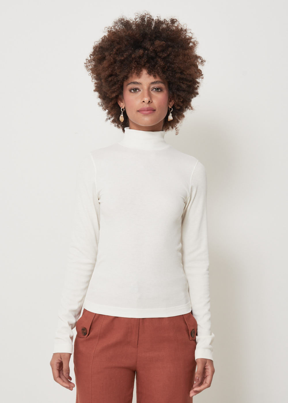 66.10.3101OFW BLUSA MANGA LONGA BÁSICA MALHA CANELADA