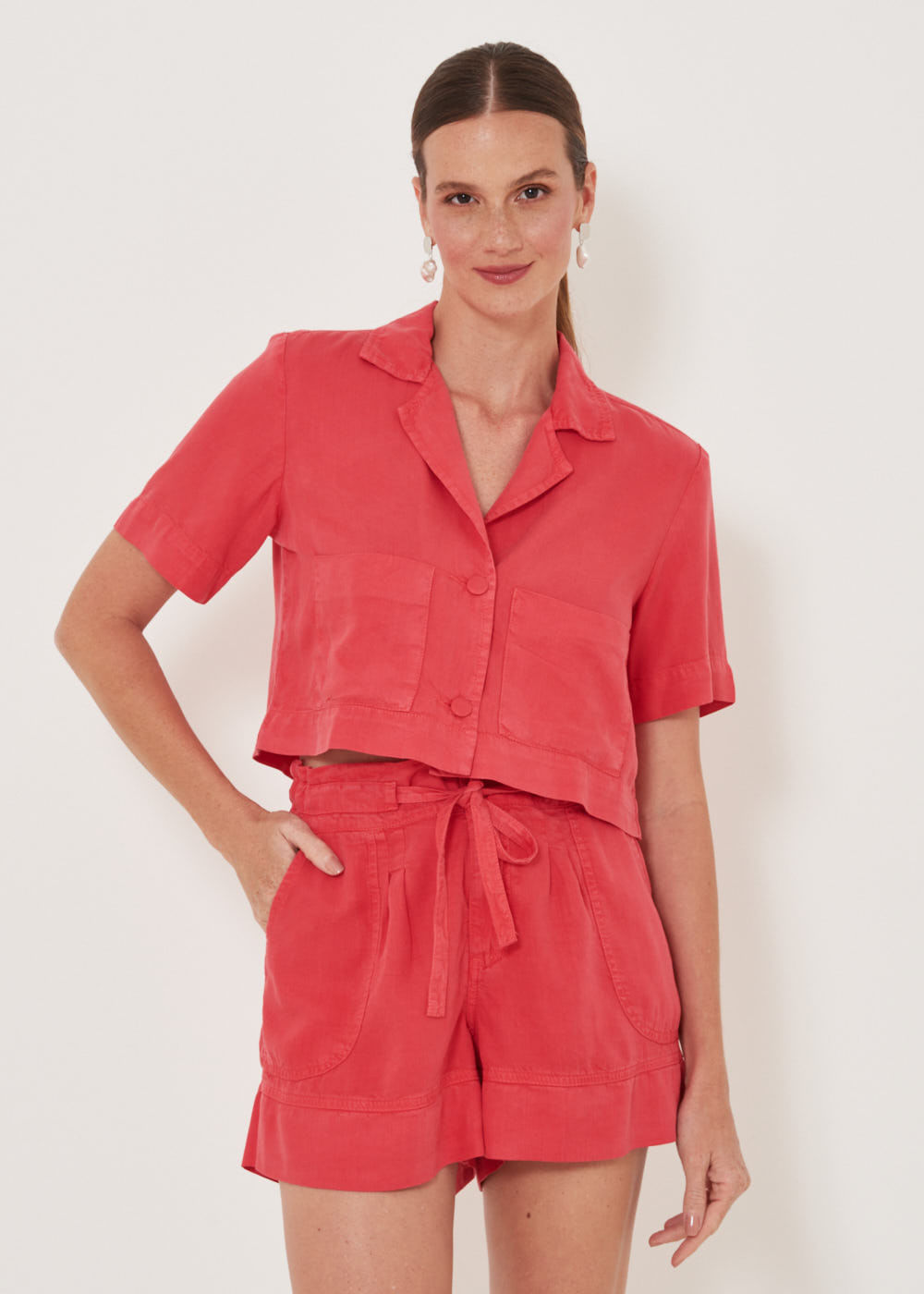 14.10.3203GOI SHORTS LIOCEL CINTURA ALTA AMARRAÇÃO