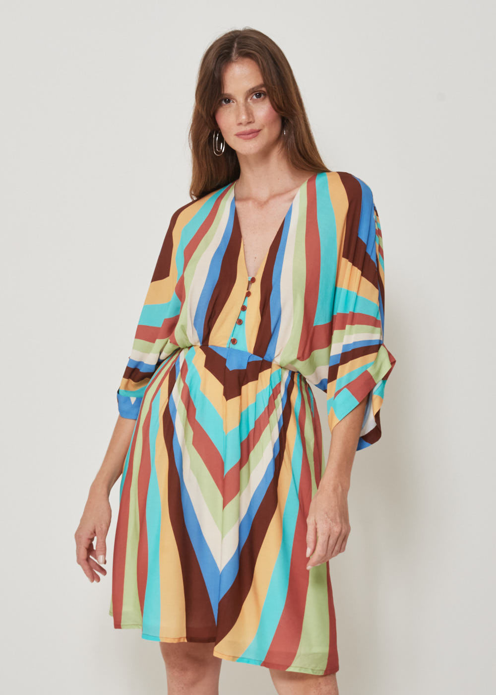 53.22.3211EST VESTIDO DECOTE V ESTAMPA  RAINBOW