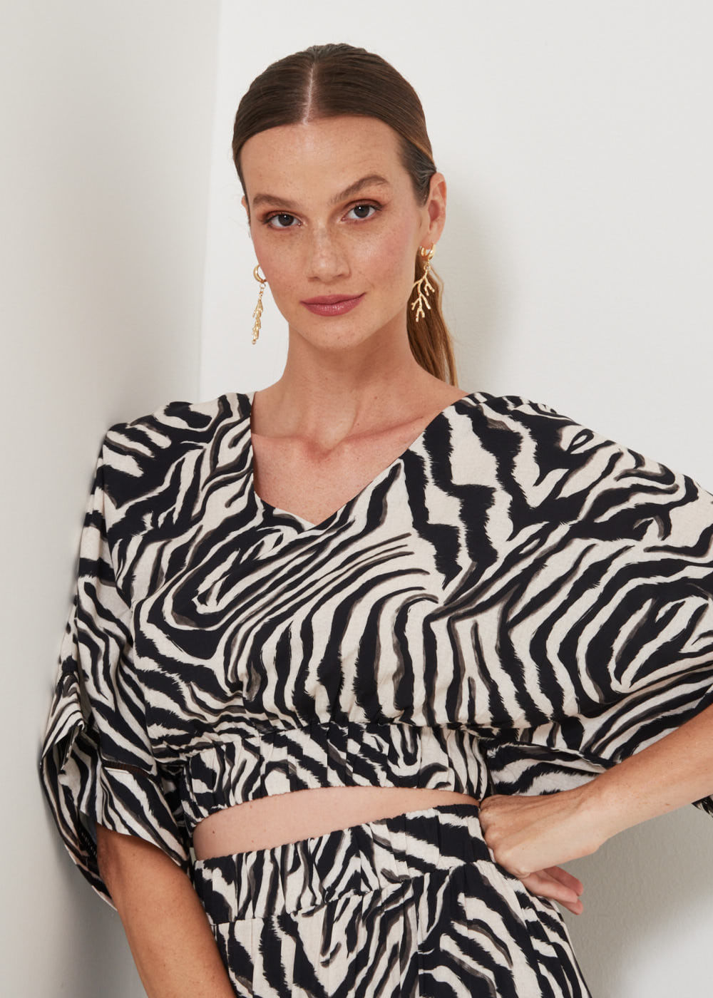 56.20.3205EST BLUSA MANGA 3/4 ESTAMPA ZEBRA NATURE