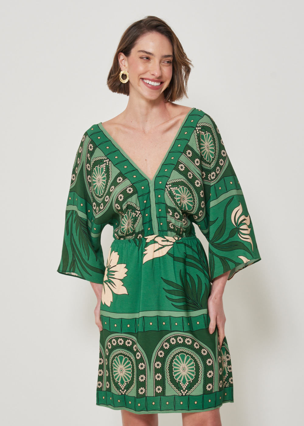 53.22.3212EST VESTIDO DECOTE V ESTAMPA TROPICAL GARDEN