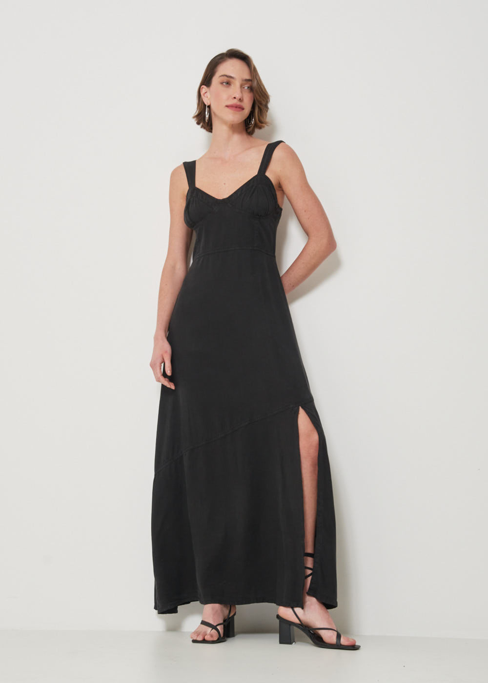 13.40.3202PTO VESTIDO LIOCEL LONGO COM FENDA