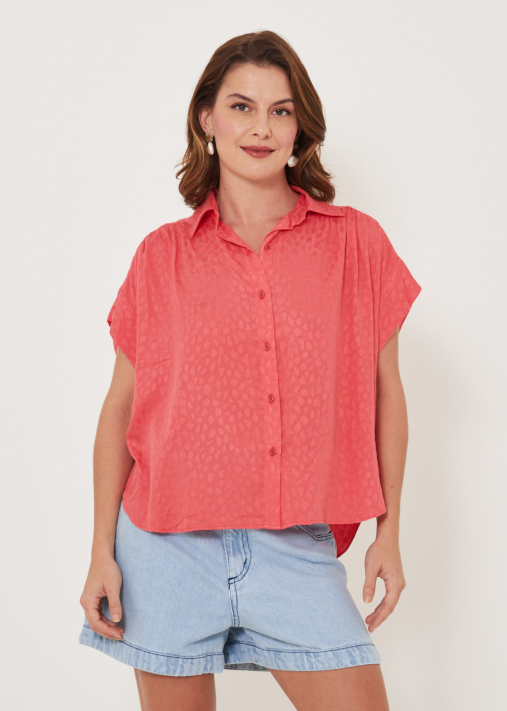 57.40.3211GOI BLUSA M/C COM GOLA E MANGA VIRADA
