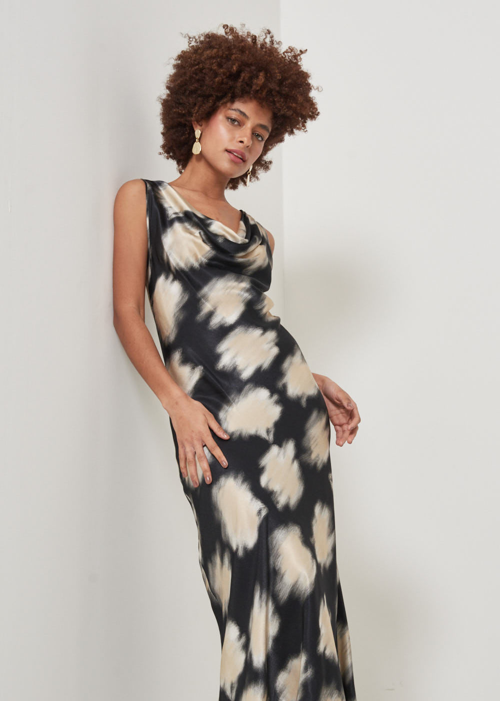 53.50.3244EST VESTIDO LONGUETE DEGAGÊ ESTAMPA SUMMER PAINTING