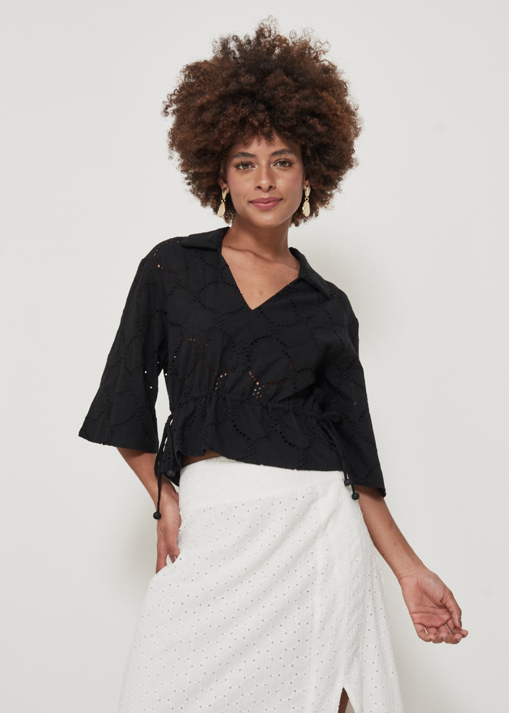 57.70.3201PTO BLUSA  LAISE M/C DECOTE V AMARRAÇÃO