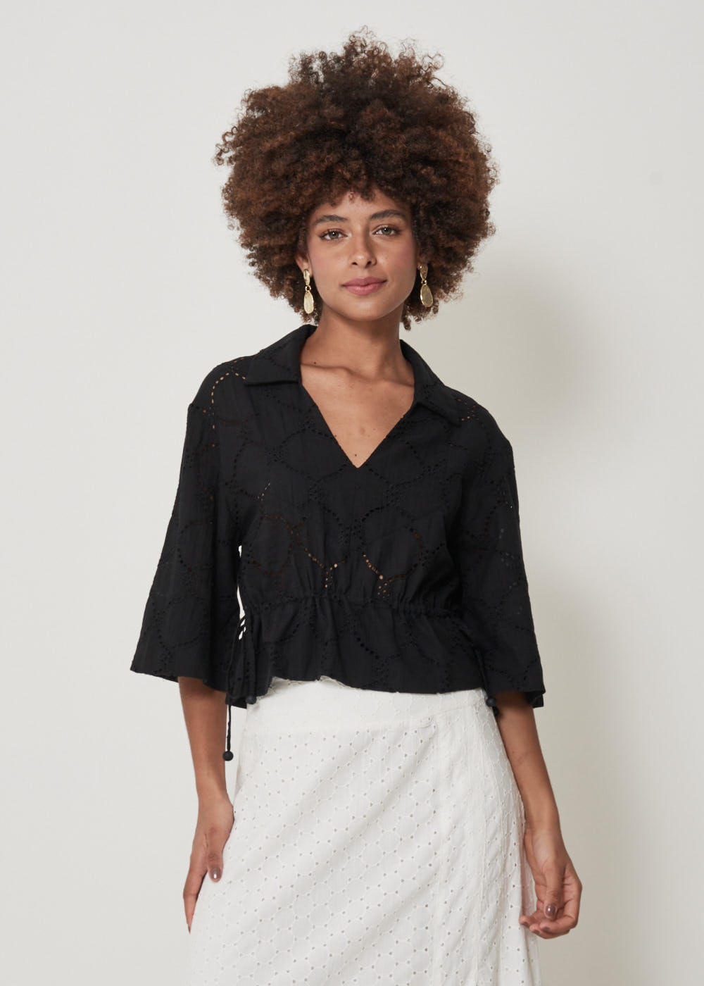 57.70.3201PTO BLUSA  LAISE M/C DECOTE V AMARRAÇÃO