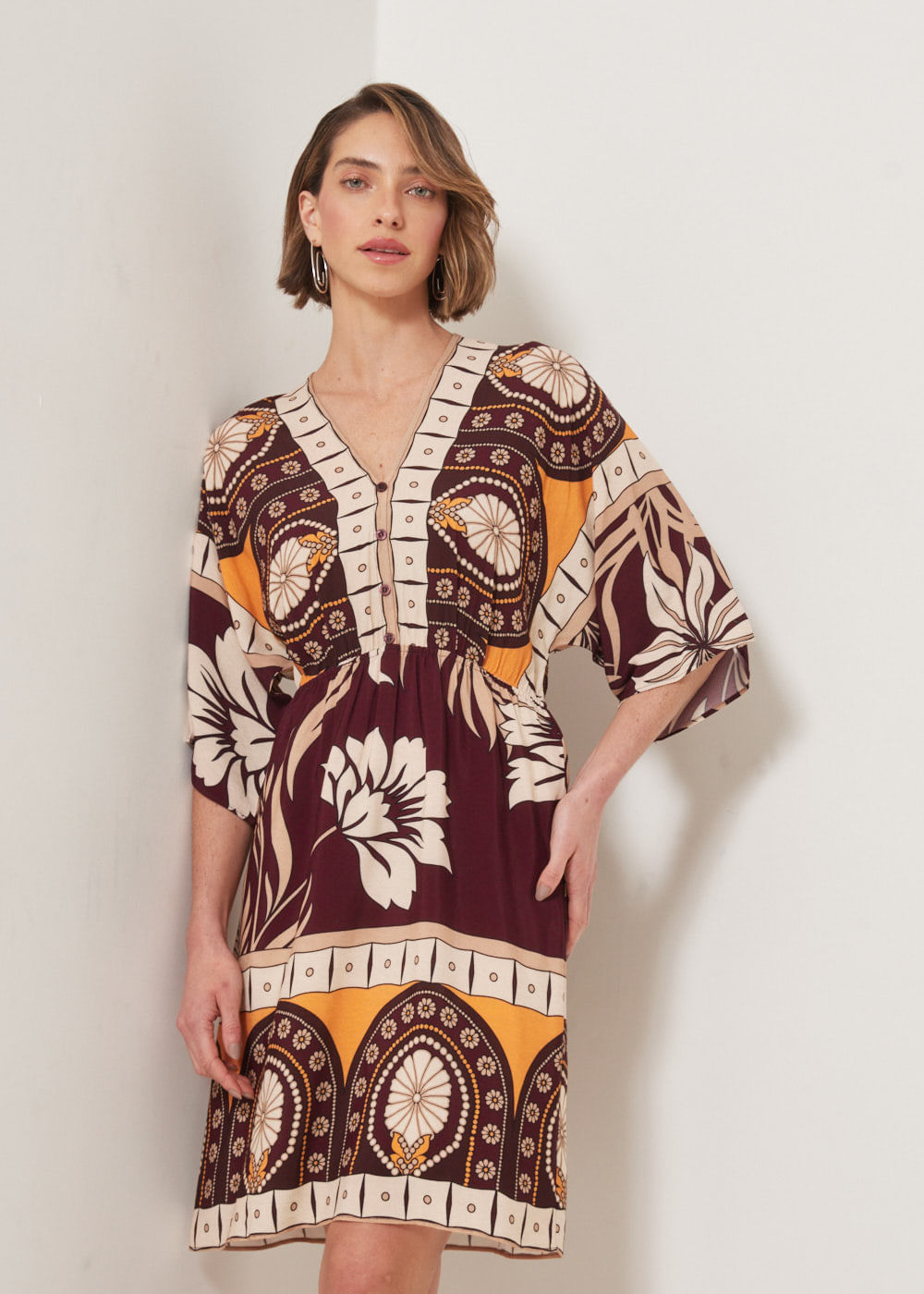 53.22.3208EST VESTIDO DECOTE V ESTAMPA TROPICAL GARDEN