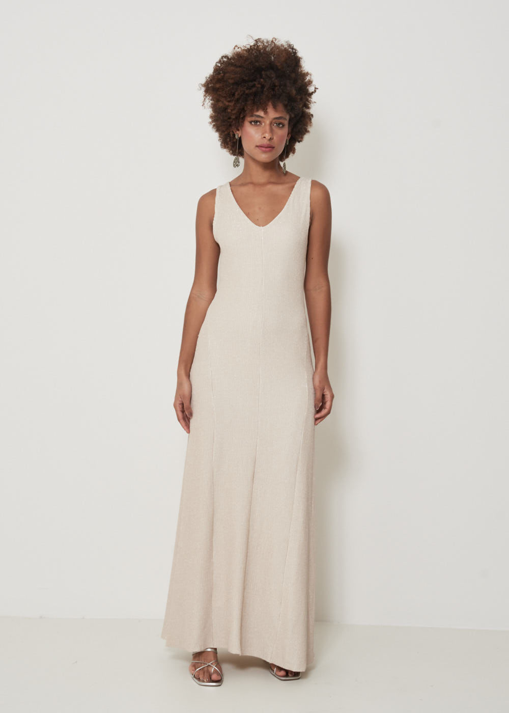 63.40.3211OFW VESTIDO LONGO DE MALHA LUREX DECOTE V