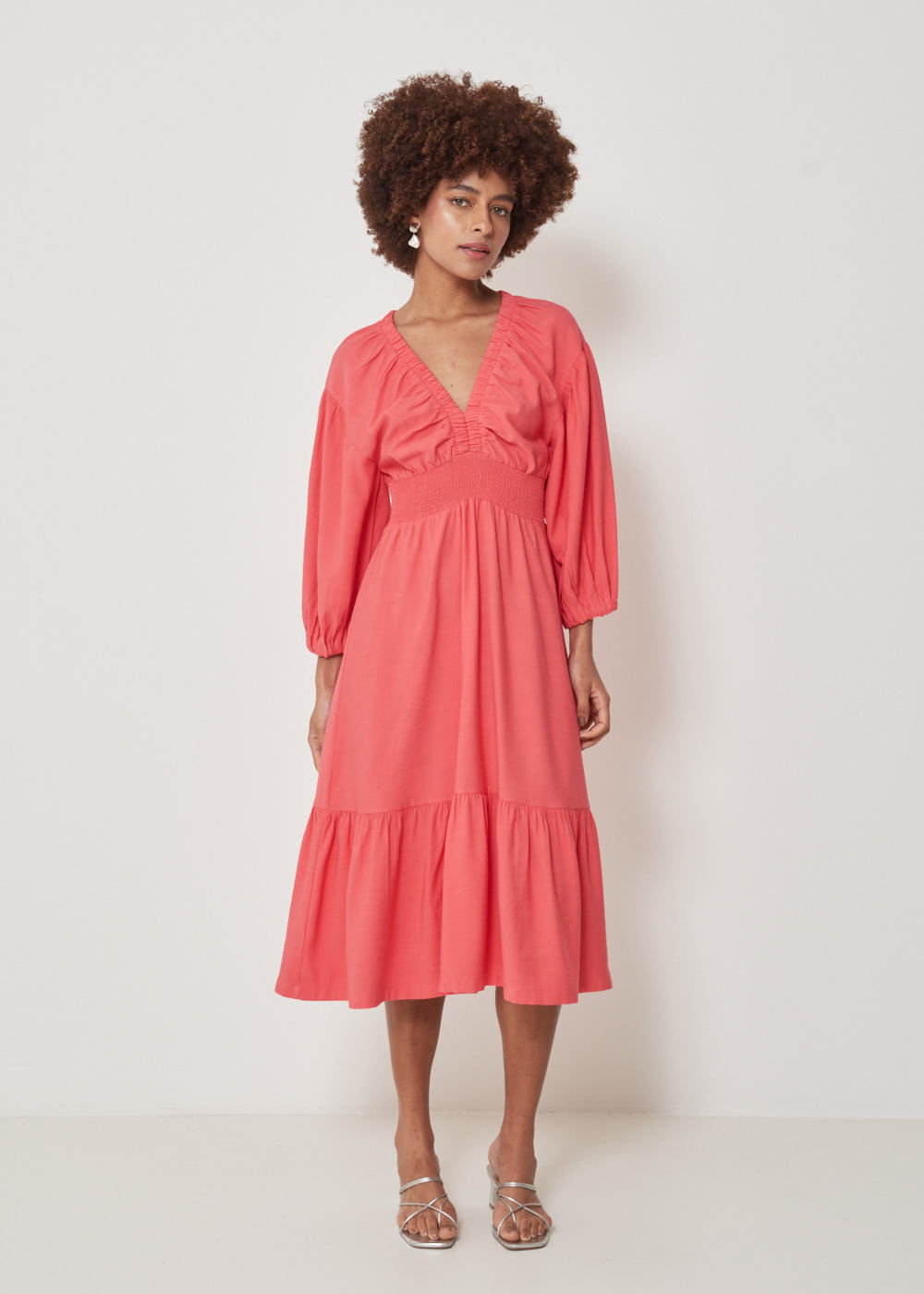 53.12.3205GOI VESTIDO MIDI MANGAS 3/4