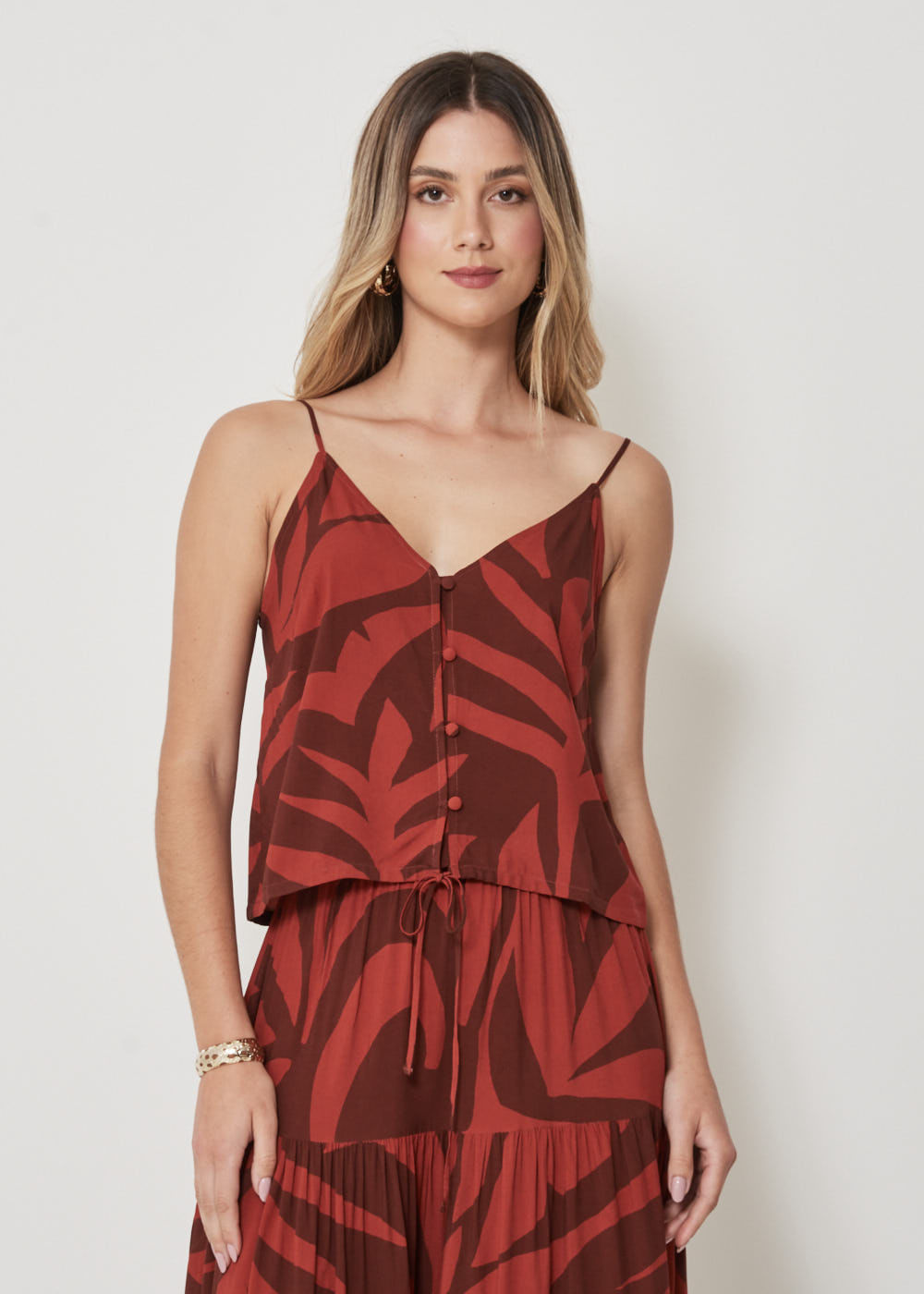 58.20.3218EST REGATA DECOTE V ESTAMPA SUMMER LEAVES