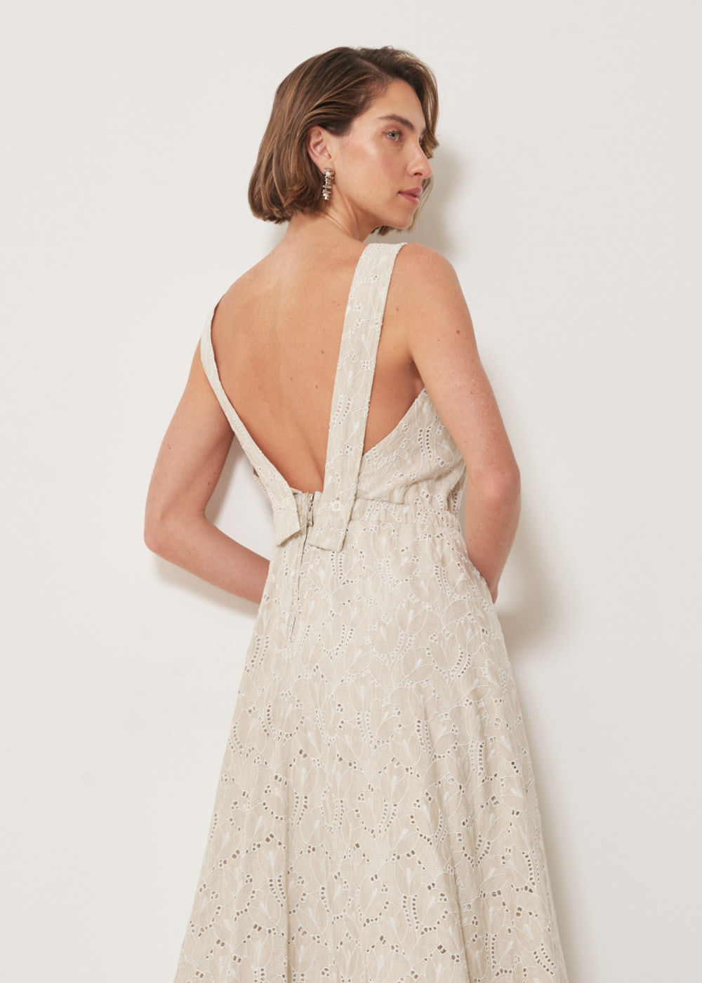 53.00.3201NAT VESTIDO MIDI REGATA BORDADO