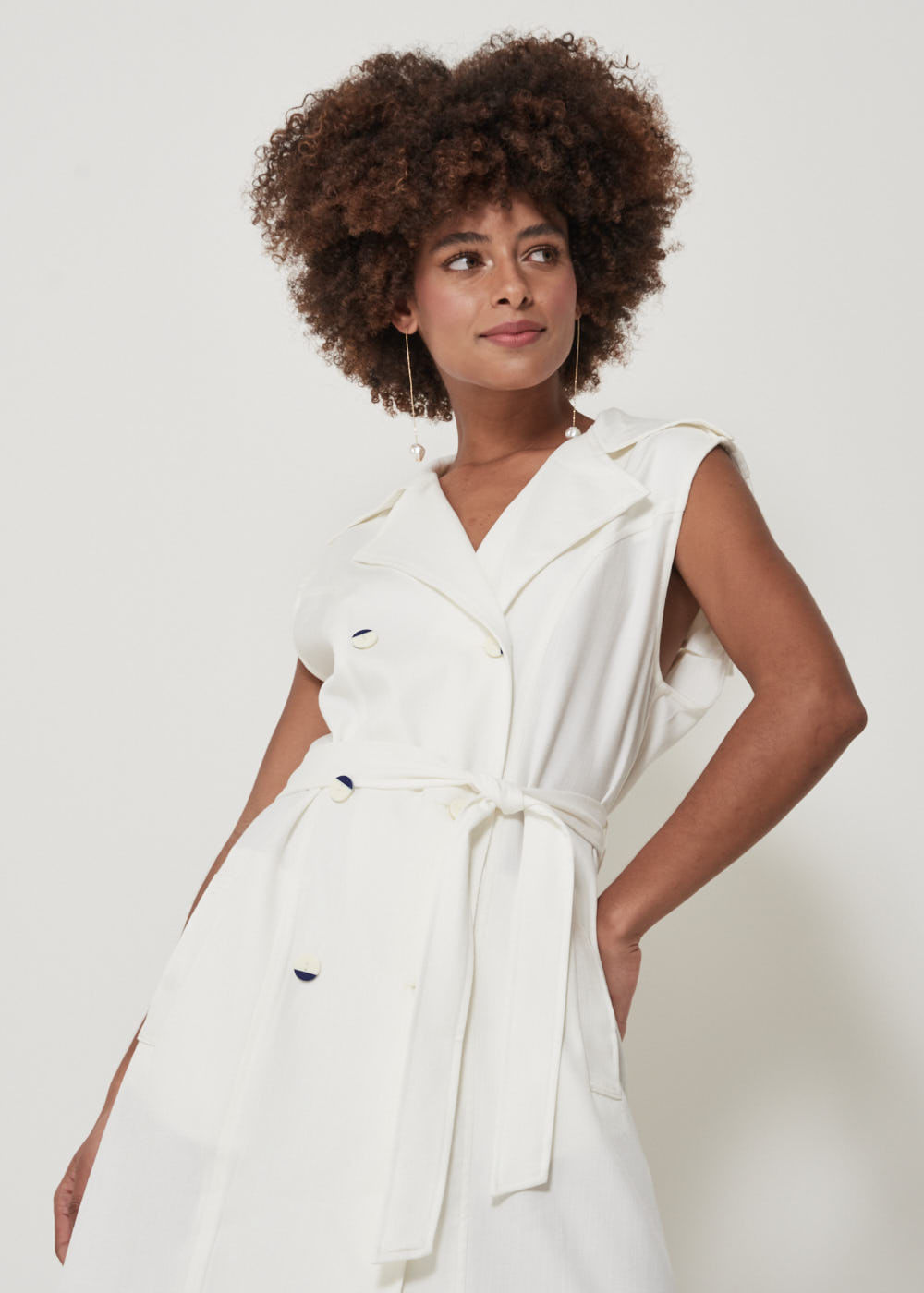 53.11.3208OFW VESTIDO UTILITARIO CURTO S/ MANGA