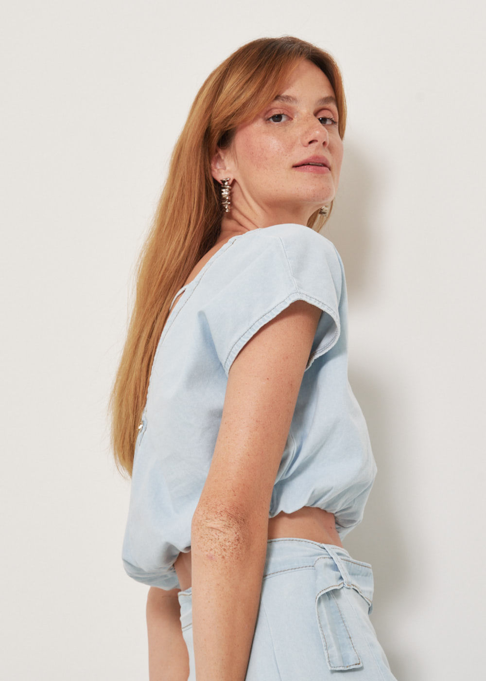 17.40.3202DEL BLUSA M/C JEANS COM ELASTICO