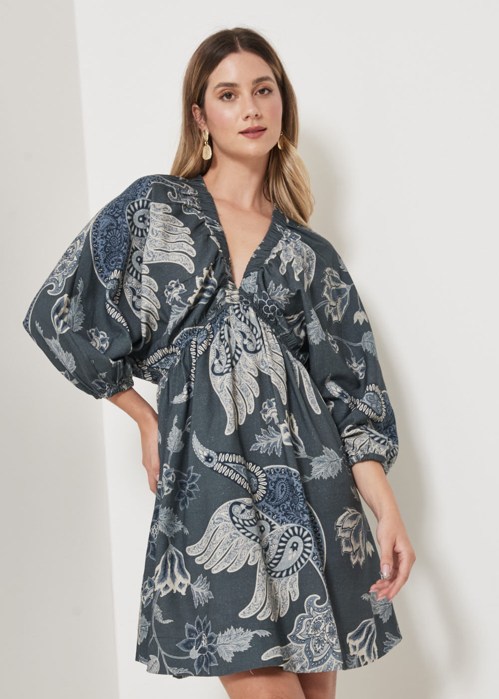 53.23.3205EST VESTIDO MIDI MANGA 7/8 ESTAMPA BOHO TROPICAL
