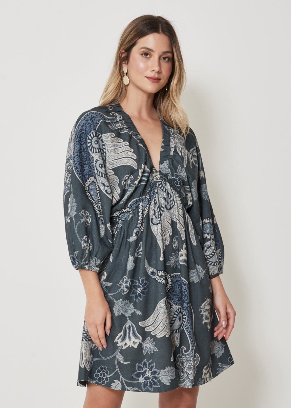 53.23.3205EST VESTIDO MIDI MANGA 7/8 ESTAMPA BOHO TROPICAL