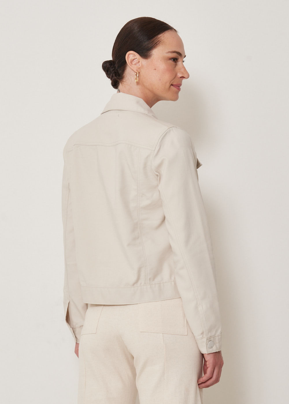 21.40.3301ARE JAQUETA PLANE COTTON BOLSOS FRONTAIS - HIGHLINE