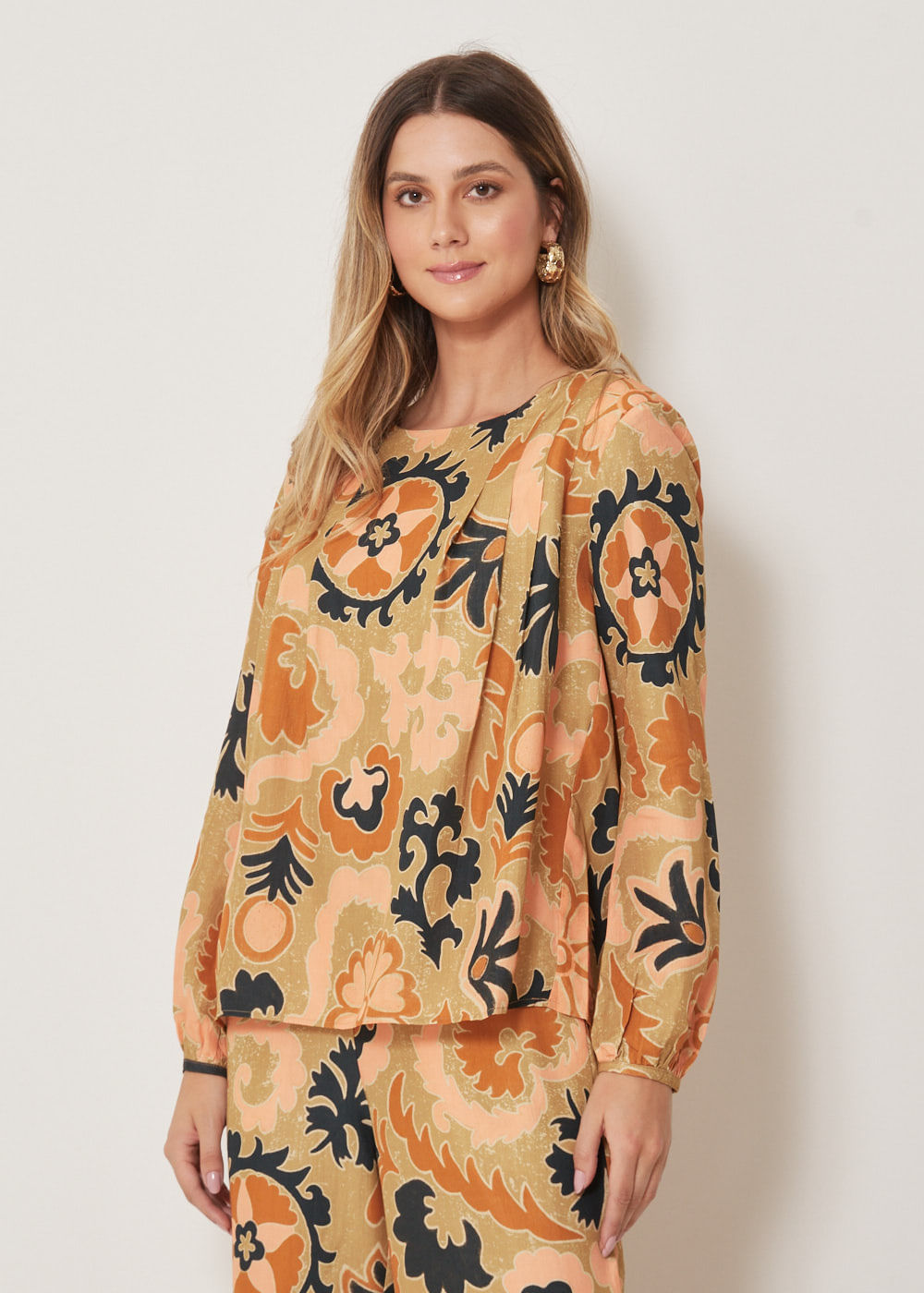 56.20.3301EST BLUSA MG LONGA PREGAS ESTAMPA MANDALA