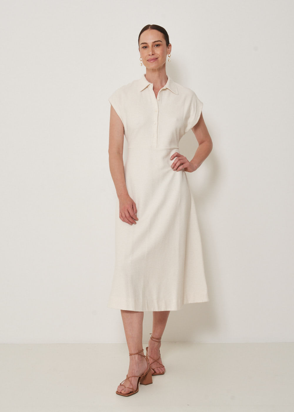 63.12.3301CRU VESTIDO MIDI AMARRAÇÃO