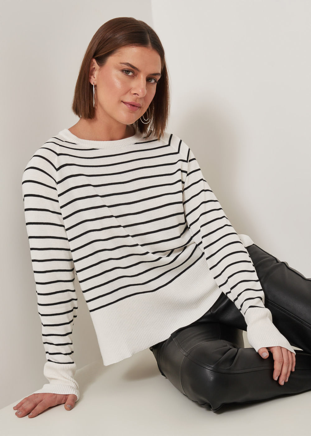 46.10.3302LIS BLUSA EM TRICOT M/L LISTRADA