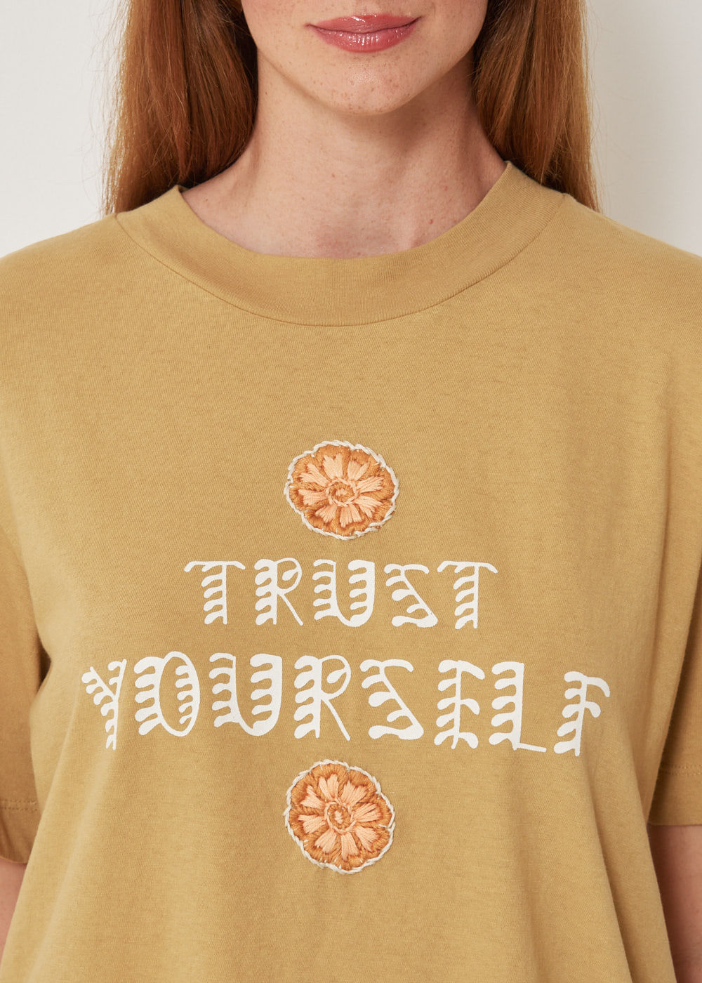 67.43.3304CAM T-SHIRT MALHA APLICAÇÃO TRUST YOURSELF