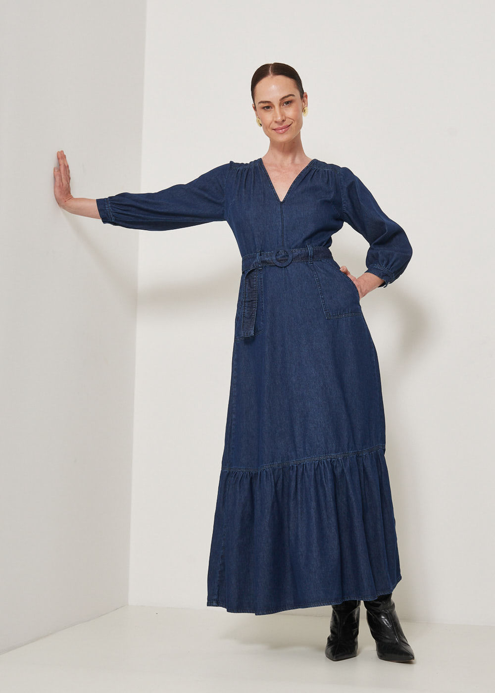 13.40.3301AMA VESTIDO JEANS LONGO COM CINTO