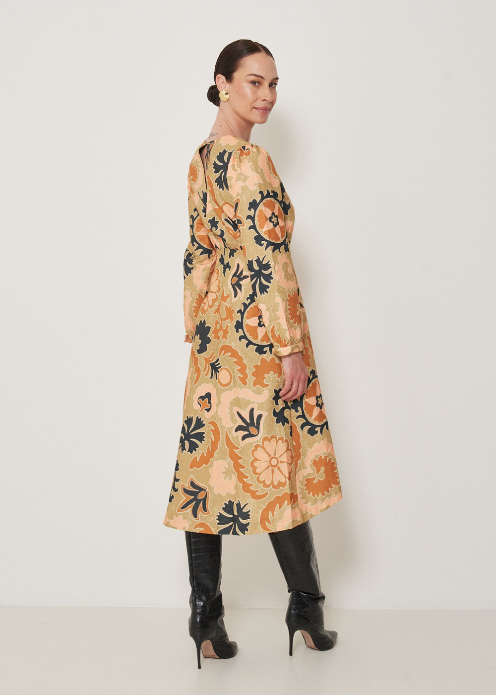53.23.3307EST VESTIDO MIDI TRANSPASSADO ESTAMPA MANDALA